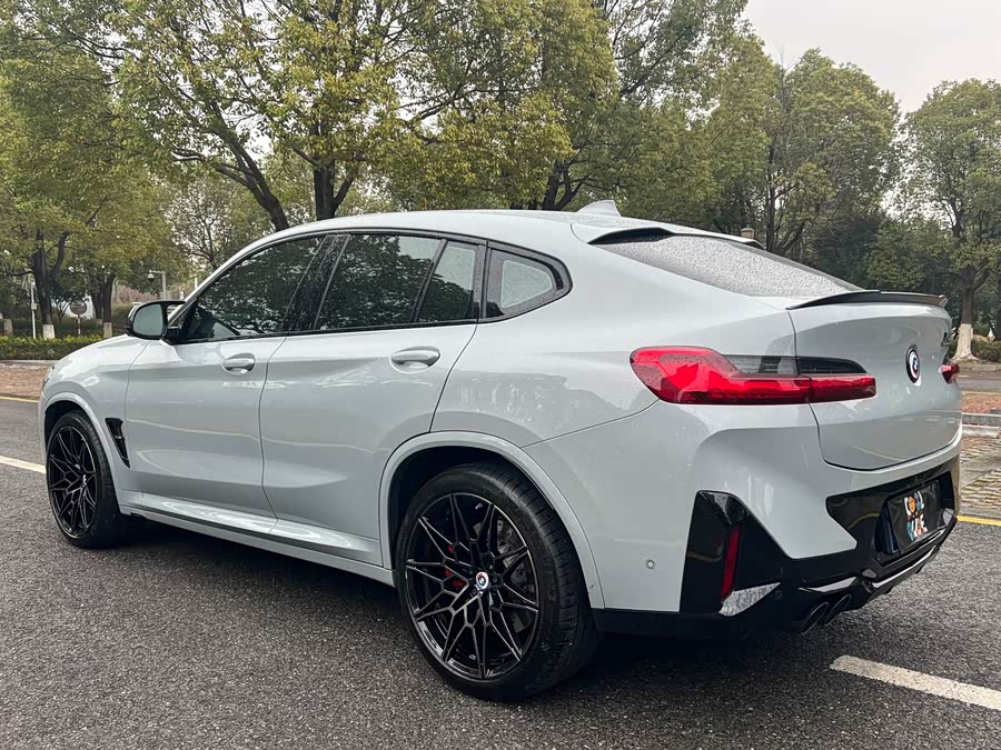 BMW X4 M 2023 car image #17