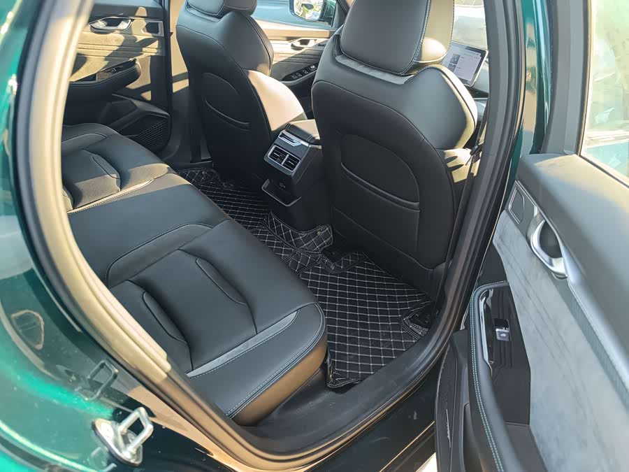 GEELY Preface 2023 car image #17