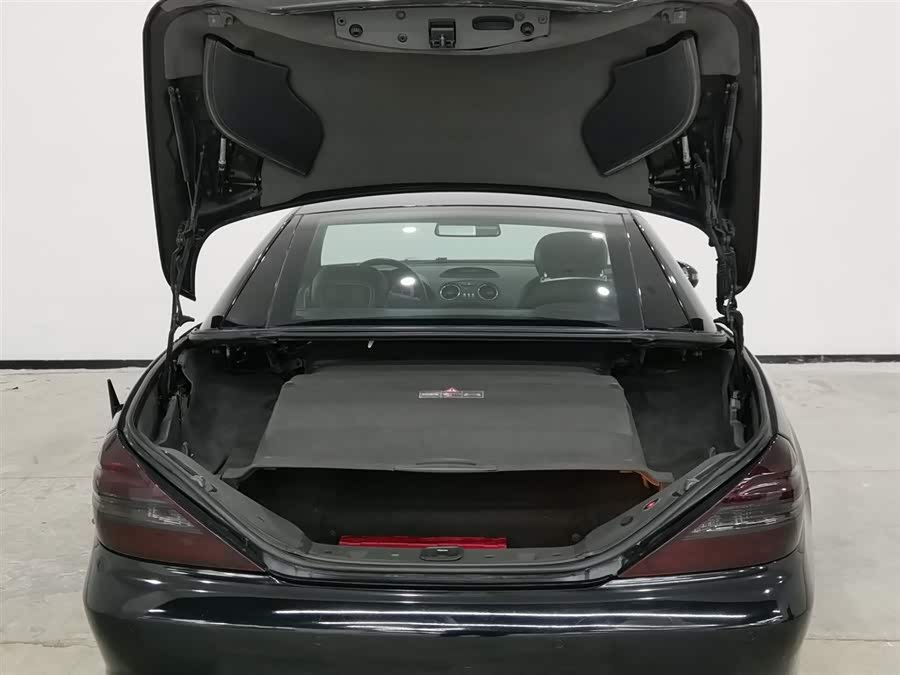 Mercedes-Benz SL Class 2012 car image #17