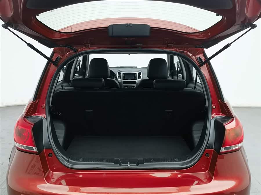 Great Wall M4 2014 صورة سيارة #17