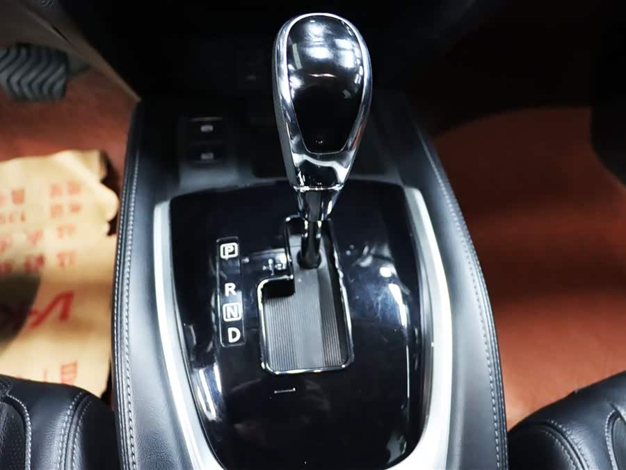 Nissan X-Trail 2020 car image #17
