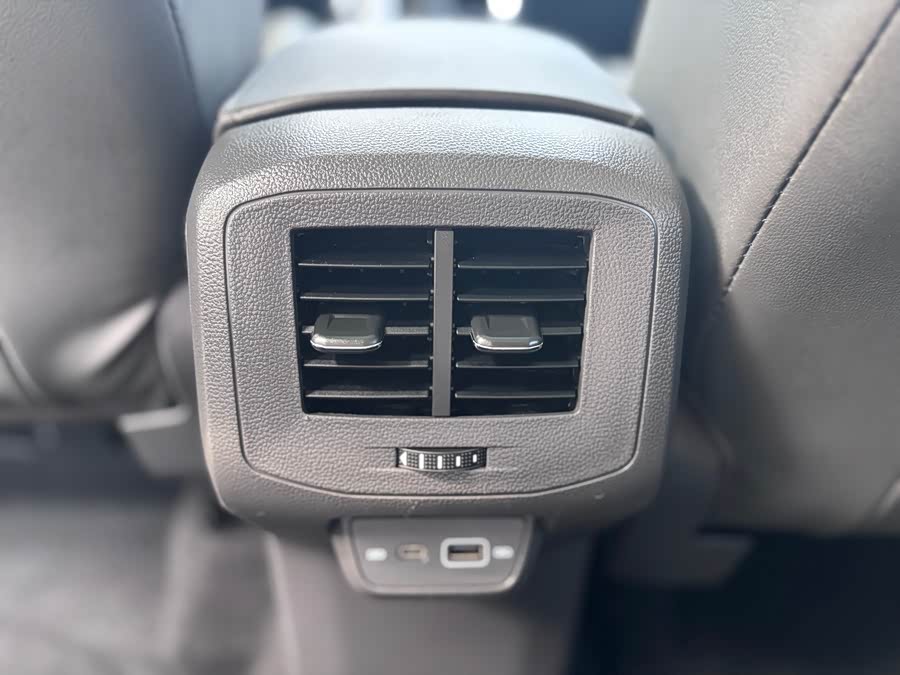Volkswagen T-Cross 2020 car image #17