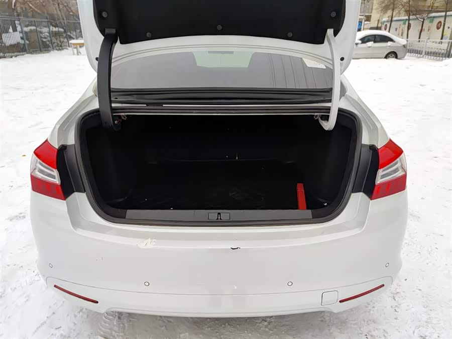 标致 标致408 2015 汽车图片 #17