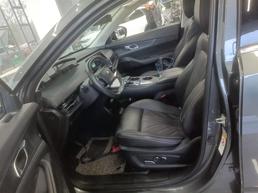 Changan UNI-K iDD 2023 car image #17