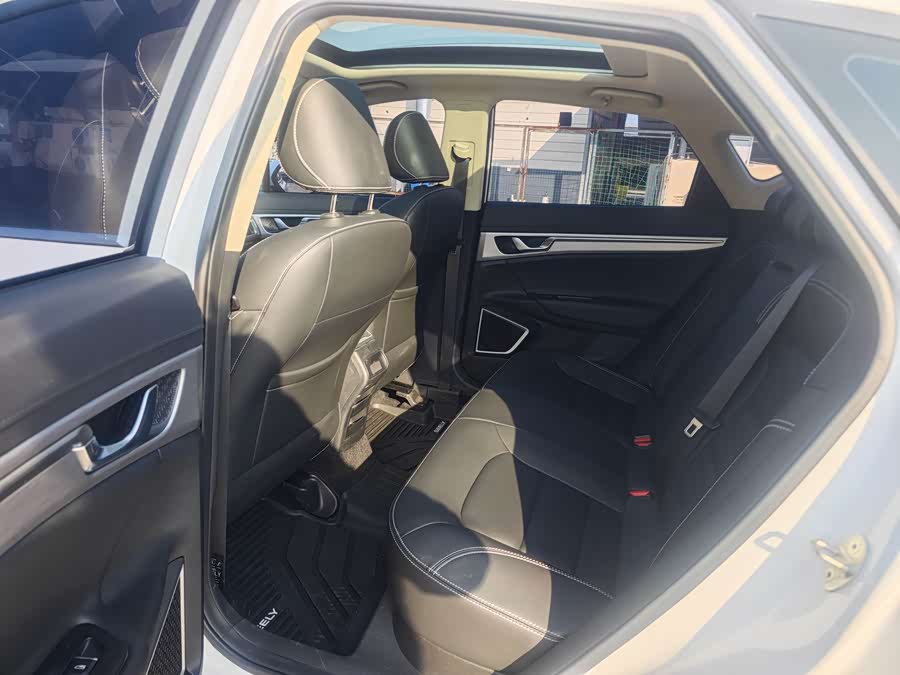 GEELY 2019 car image #17