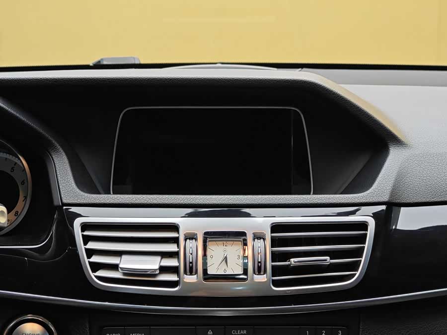 Mercedes-Benz E Class 2015 #17 Mercedes-Benz E Class 2015 car image #17