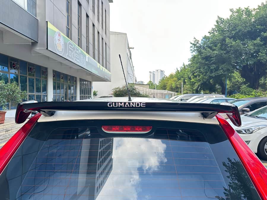 MG 3 2013 car image #17