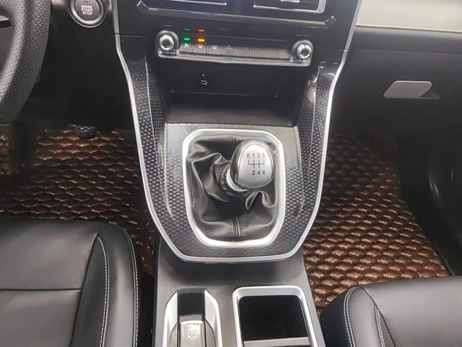 Haval M6 2021 #17 Haval M6 2021 car image #17