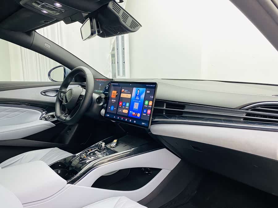 BYD Seal 2023 car image #17