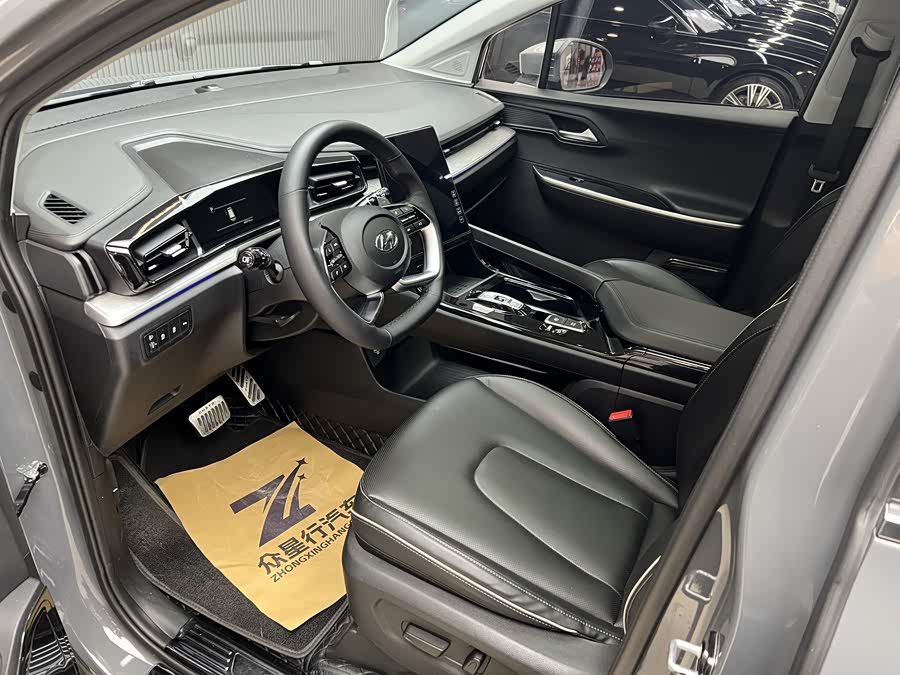 Hyundai Custo 2023 car image #17