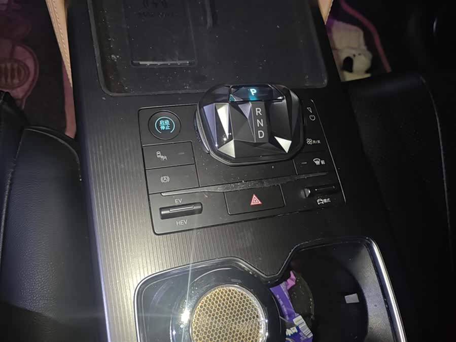 BYD SongL DM-i 2024 car image #17