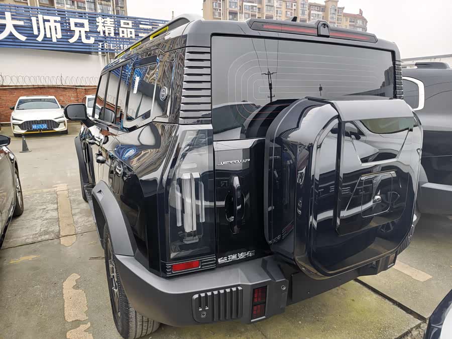 Jetour Traveller 2024 car image #17