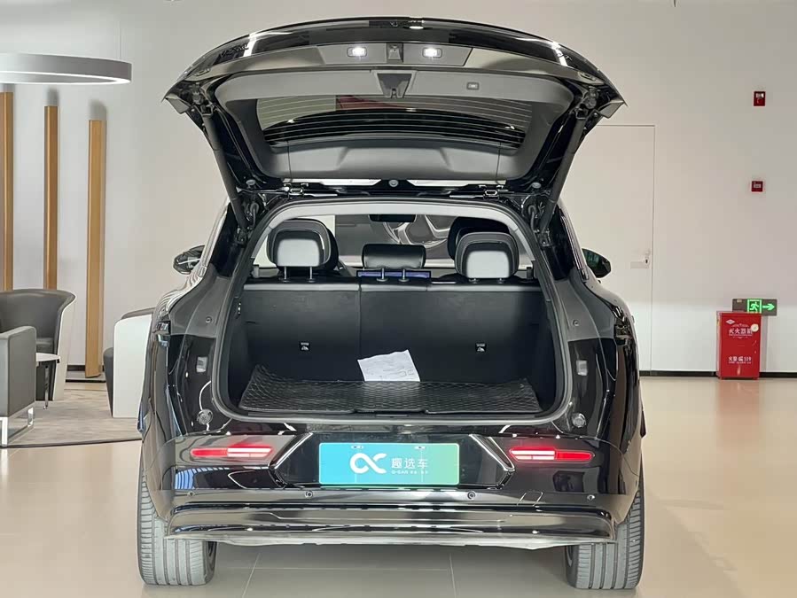 Zeekr 7X 2024 car image #17