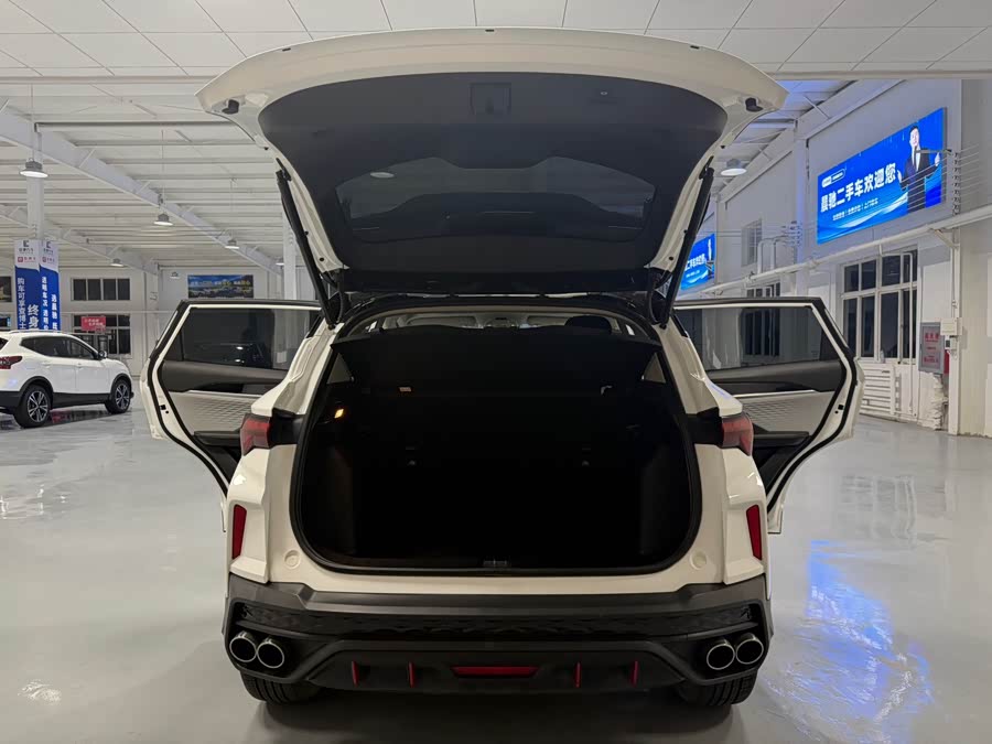 GEELY Coolray 2022 car image #17