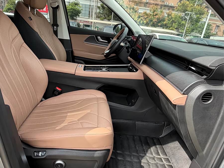 Chery Tiggo8L 2025 immagine di auto #17