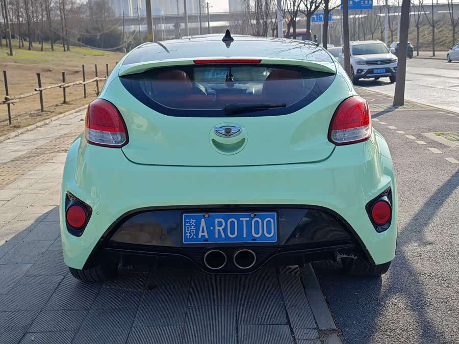 Hyundai Veloster 2013 immagine di auto #17