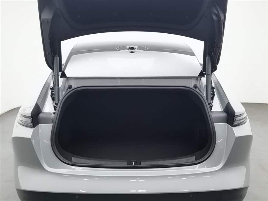NIO ET5 2023 car image #17