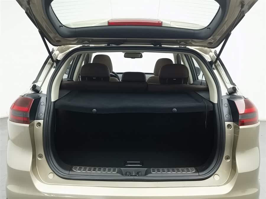 GEELY Boyue 2019 car image #17