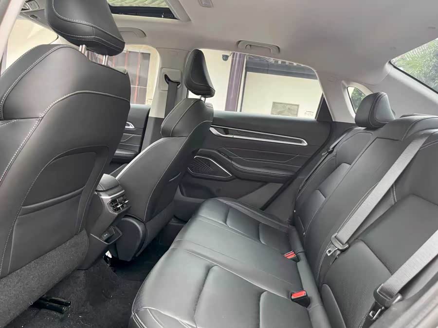 GEELY Emgrand 2021 car image #17