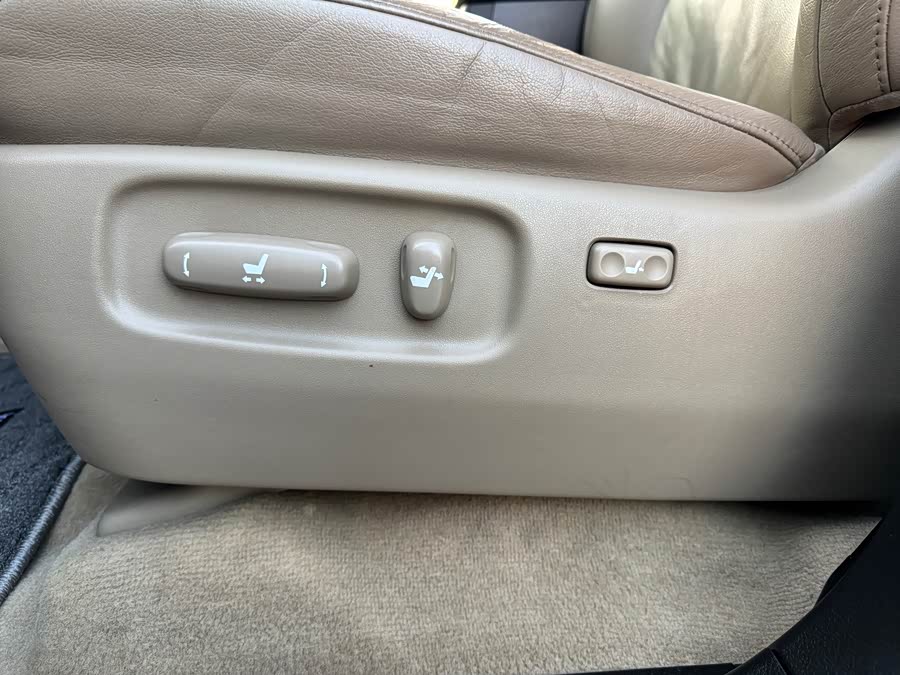 Toyota Land Cruiser 2008 car image #17