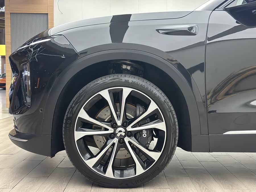 NIO ES8 2023 car image #17