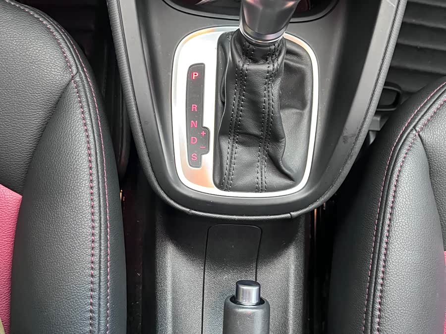 Audi A1 2015 car image #17