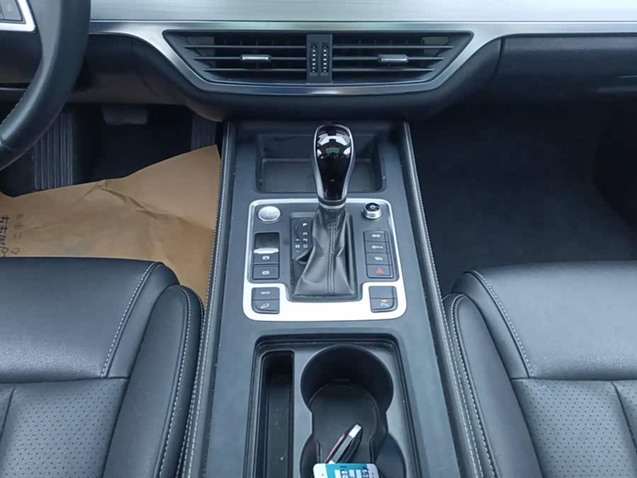 BYD Tang 2019 #17 BYD Tang 2019 car image #17