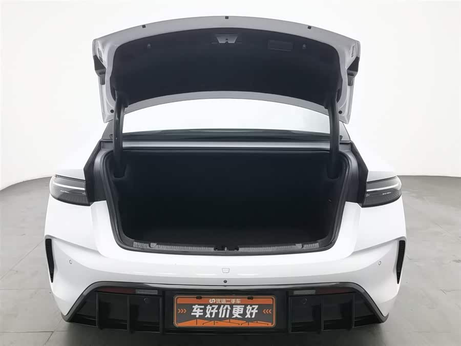 BYD Seal 2023 car image #17