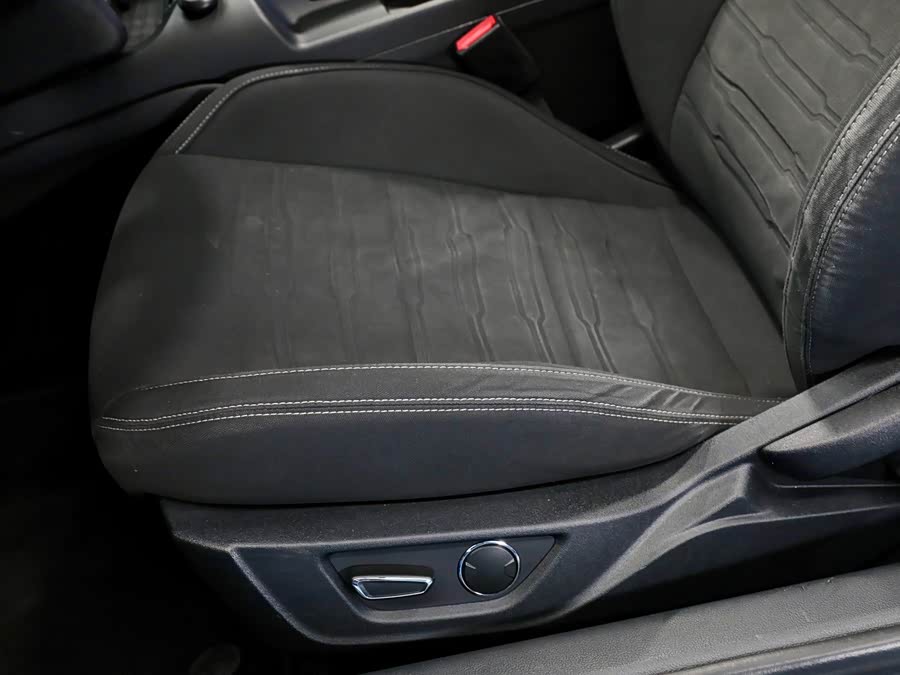 Ford Mustang 2015 car image #17