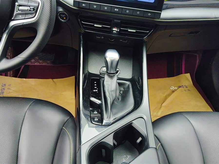 Roewe i5 2022 car image #17