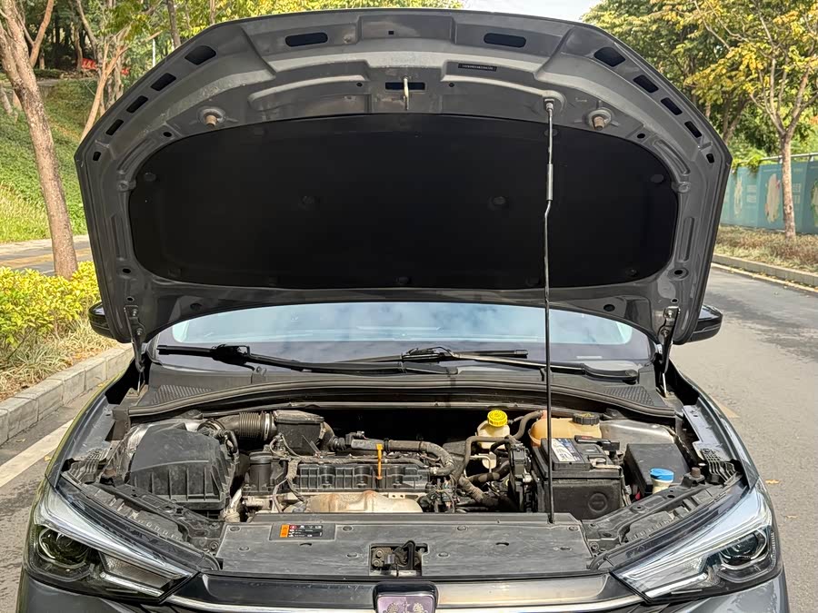Roewe i5 2021 #17 Roewe i5 2021 car image #17