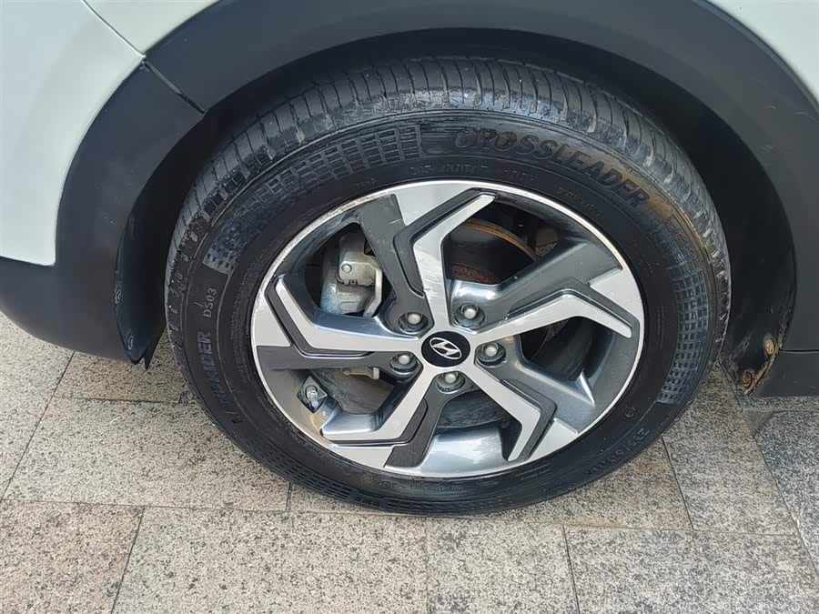 Hyundai ix25 2018 car image #17