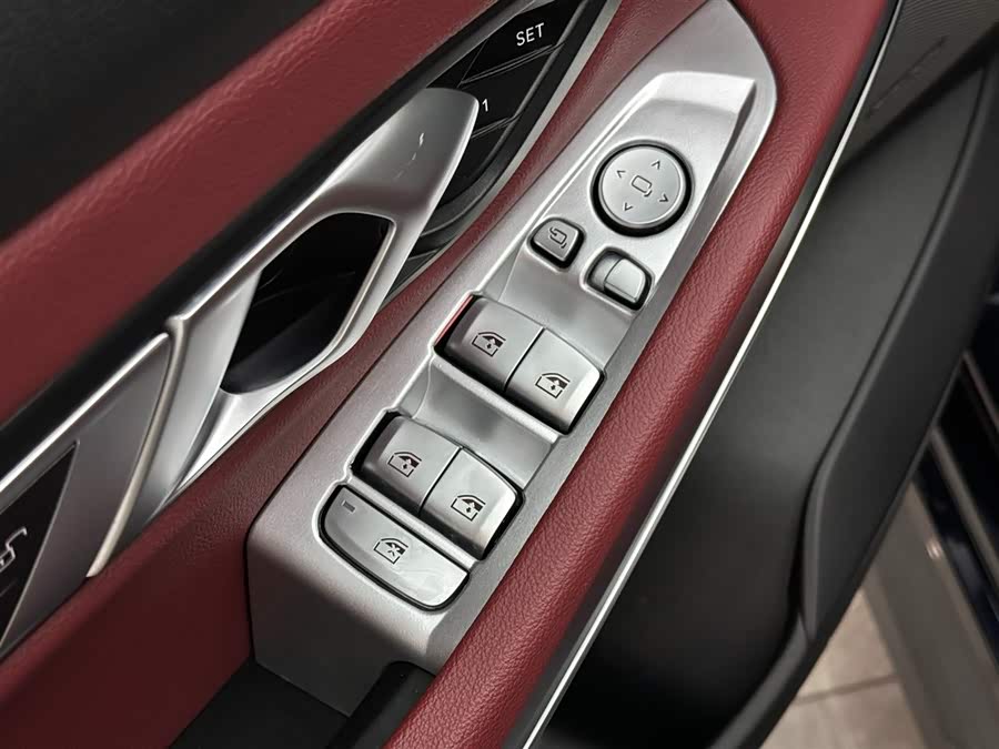 BMW i3 2024 car image #17