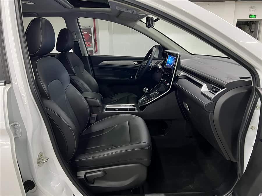Haval M6 2021 #17 Haval M6 2021 car image #17