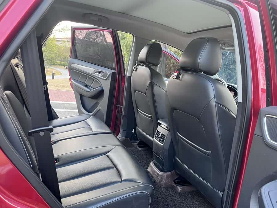 Roewe RX5 2016 изображение автомобиля #17