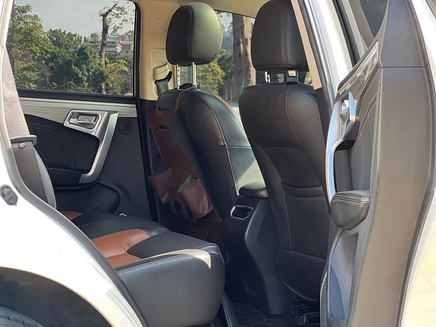 GEELY Vision X6 2018 car image #17