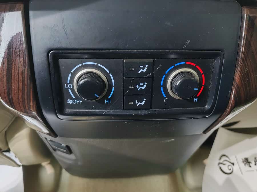 Toyota 2019 car image #17