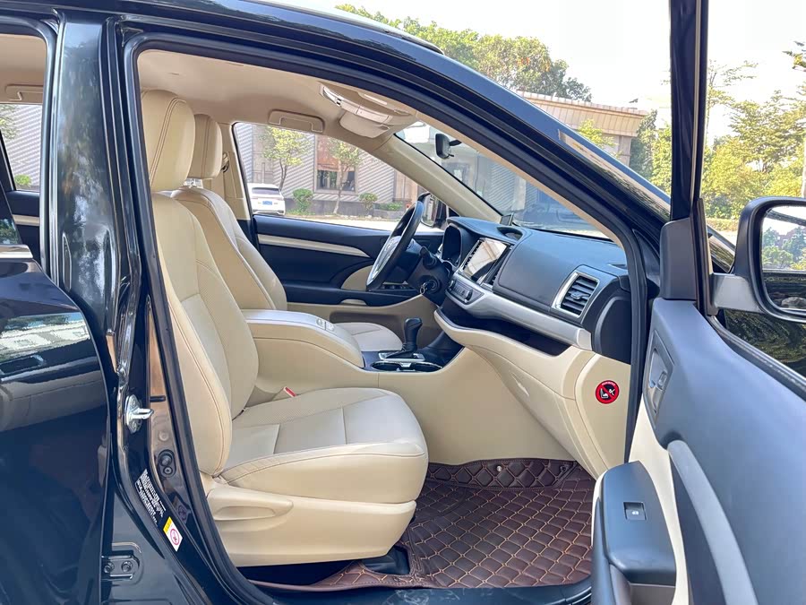 Toyota Highlander 2019 #17 Toyota Highlander 2019 car image #17