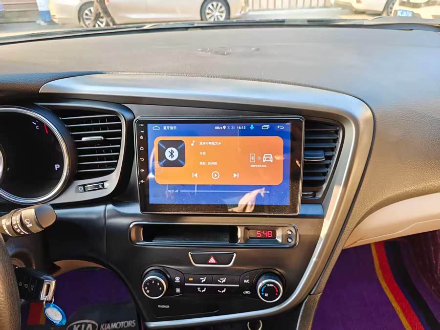 Kia K5 2016 car image #17