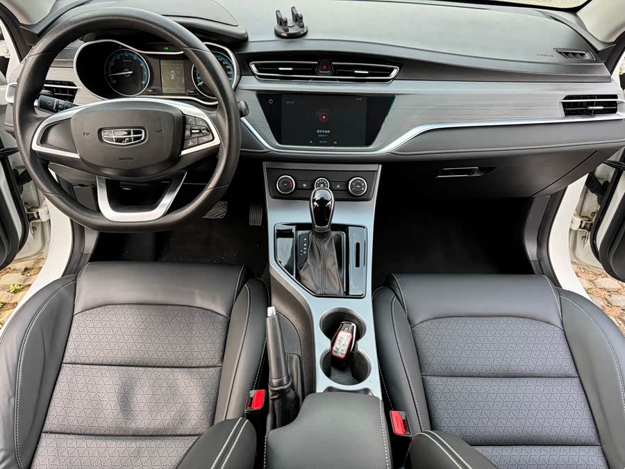 GEELY Emgrand 2022 #17 GEELY Emgrand 2022 car image #17