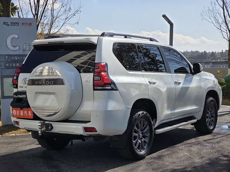 Toyota Land Cruiser Prado 2019 صورة سيارة #17