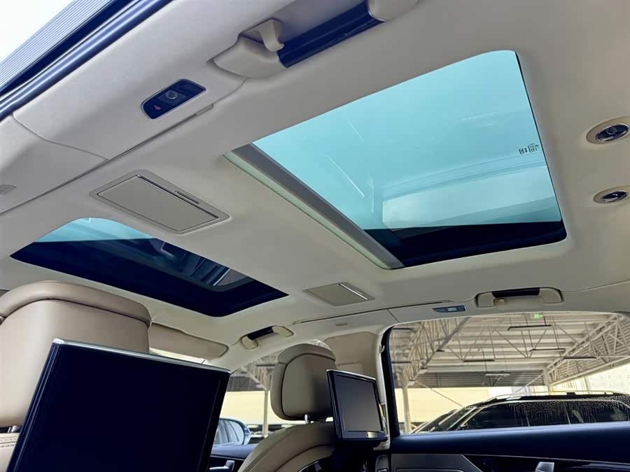 Audi A8 2012 imagen de coche #17