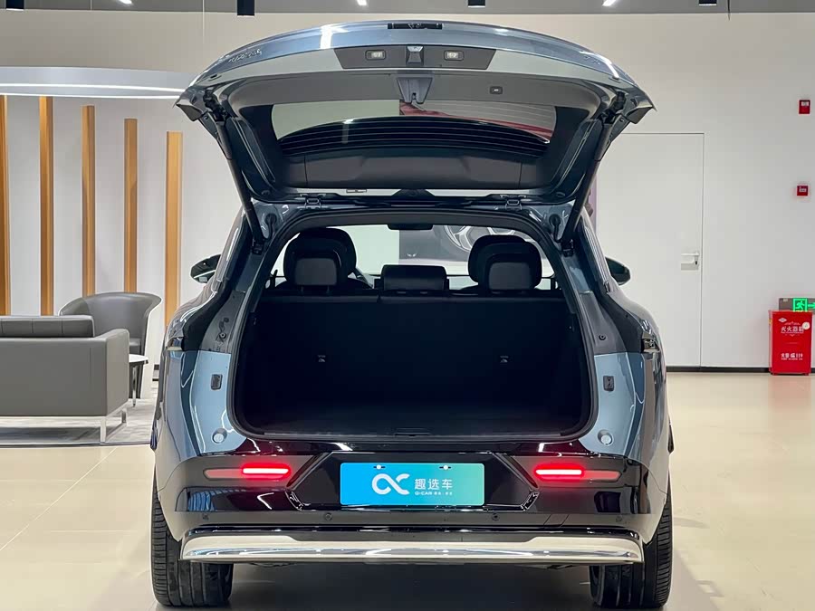 Zeekr 7X 2024 car image #17