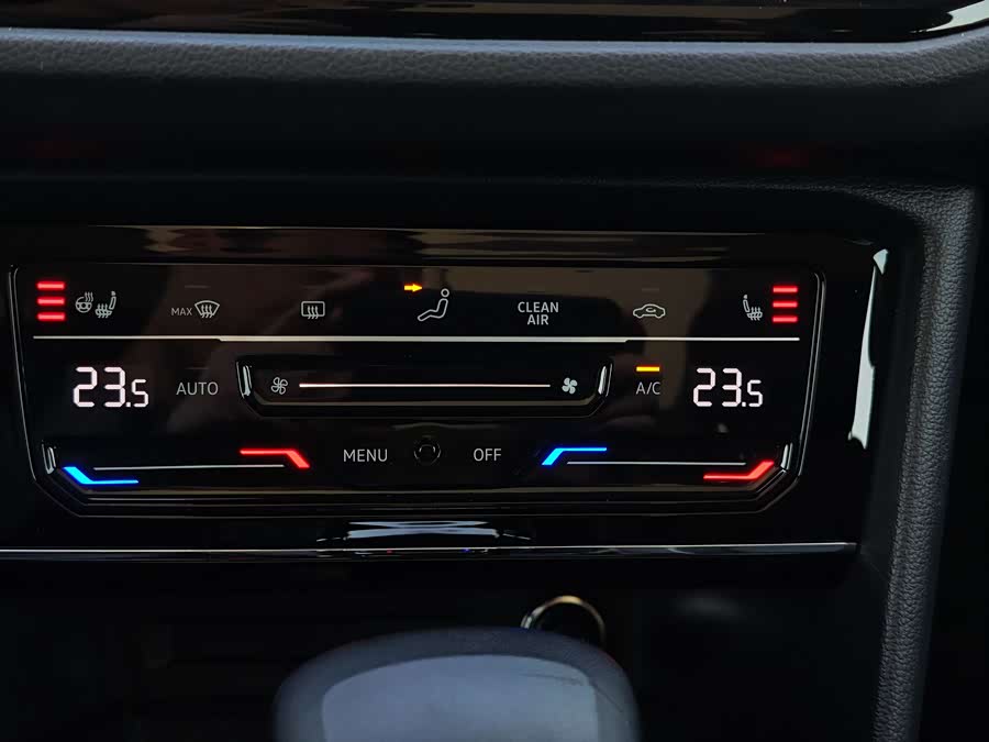 Volkswagen Tiguan L New Energy 2020 car image #17