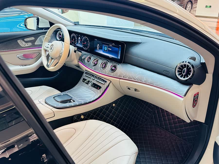 Mercedes-Benz CLS Class 2018 car image #17