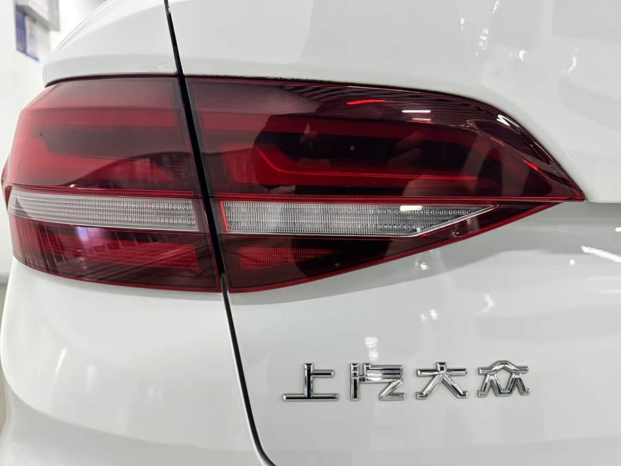 Volkswagen Lavida 2022 car image #17