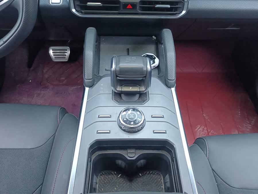 Jetour Traveller 2023 car image #17