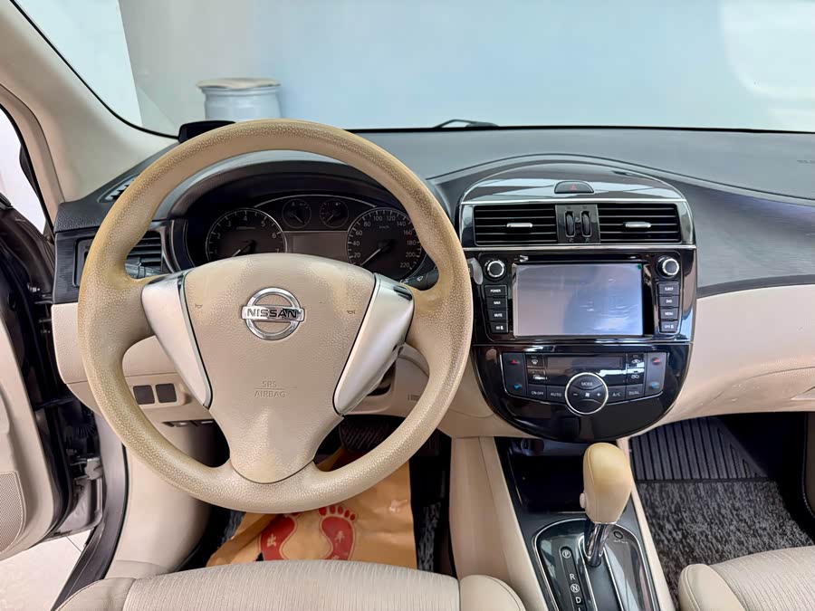 日产 骐达TIIDA 2012 汽车图片 #17