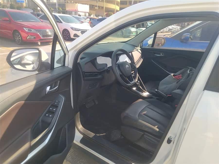 Changan CS15 2019 #17 Changan CS15 2019 car image #17