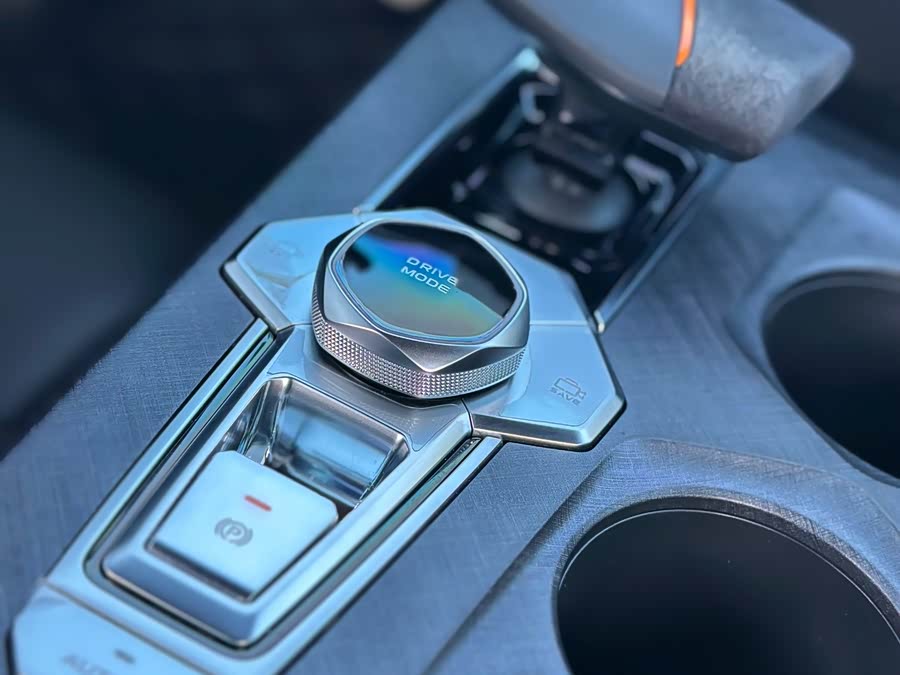 Changan UNI-V 2022 car image #17